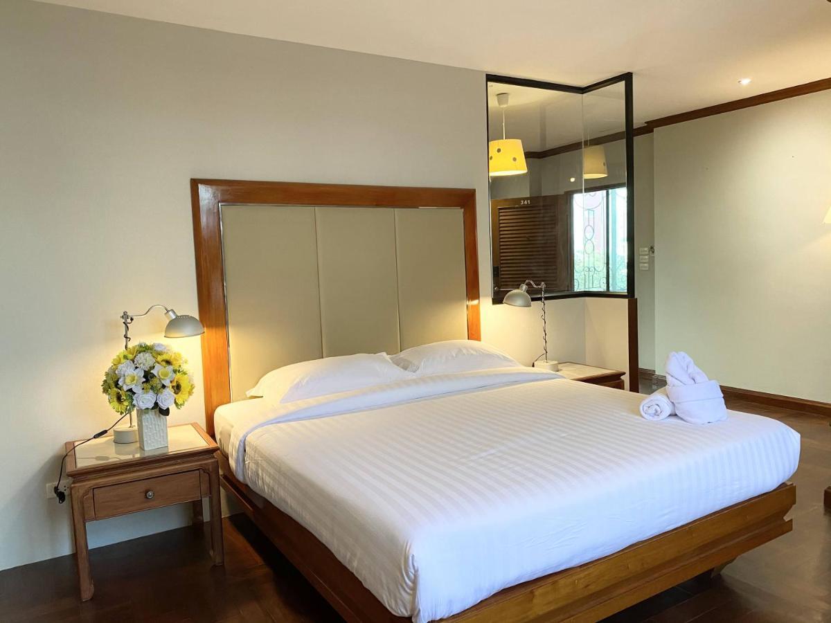 Nt Place Sukhumvit Suites Bangkok Exterior photo