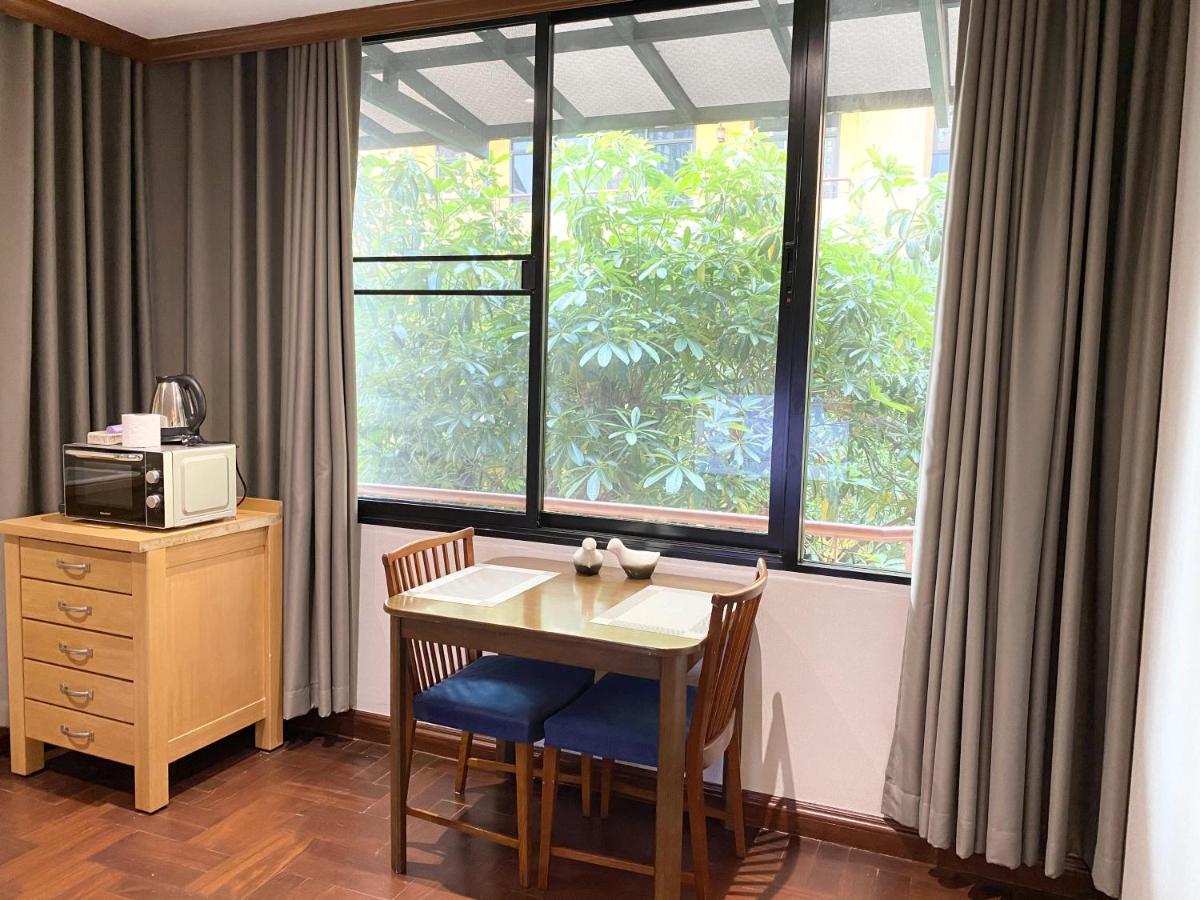 Nt Place Sukhumvit Suites Bangkok Exterior photo