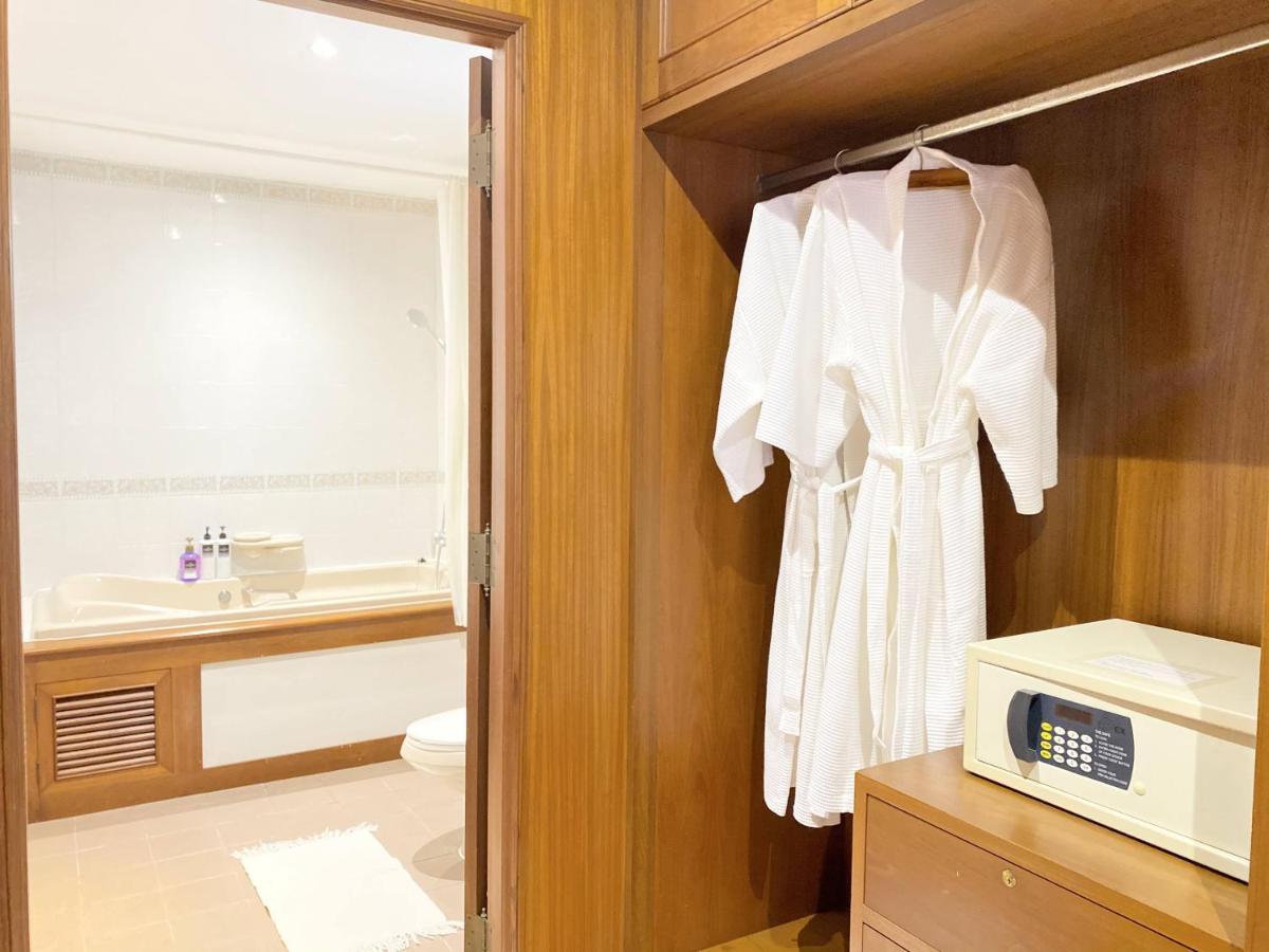 Nt Place Sukhumvit Suites Bangkok Exterior photo