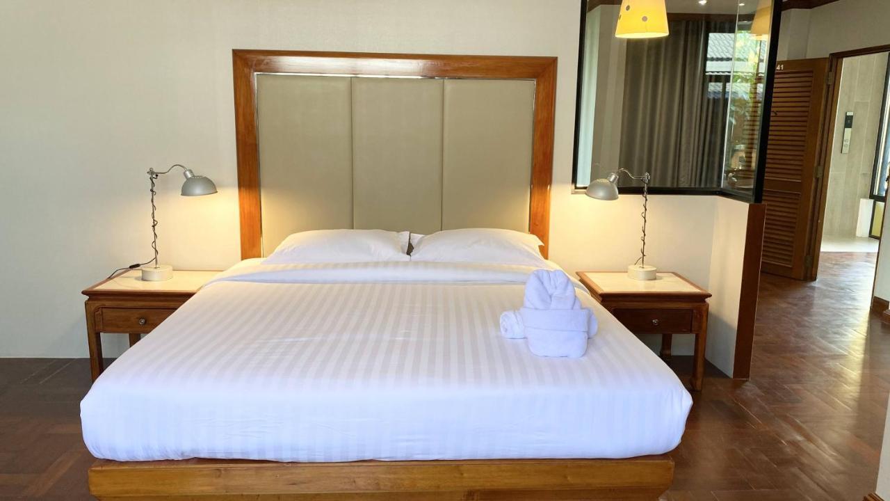 Nt Place Sukhumvit Suites Bangkok Exterior photo