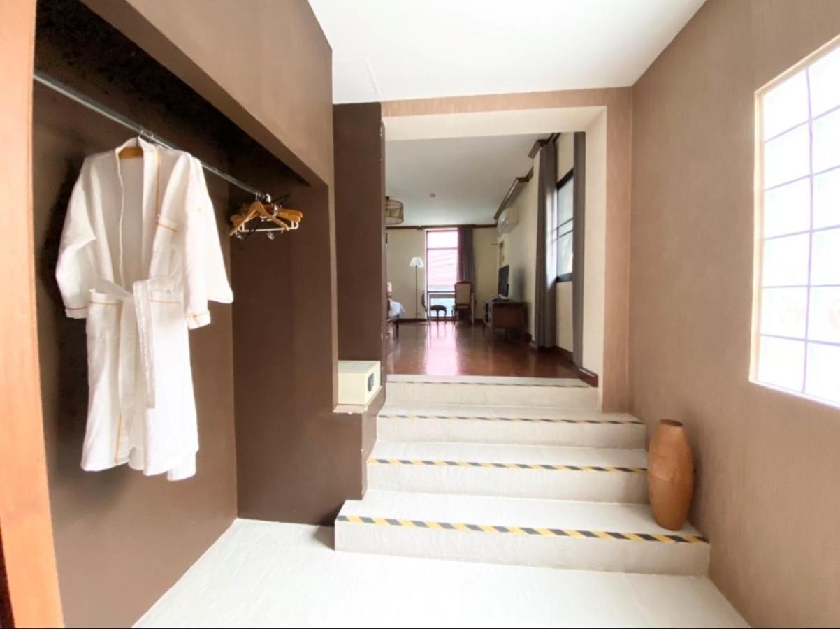 Nt Place Sukhumvit Suites Bangkok Exterior photo
