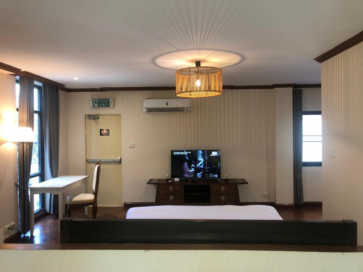 Nt Place Sukhumvit Suites Bangkok Exterior photo