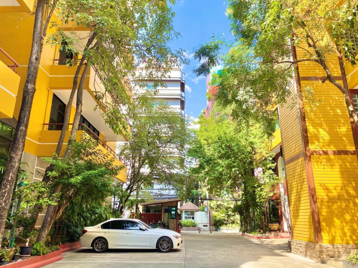 Nt Place Sukhumvit Suites Bangkok Exterior photo
